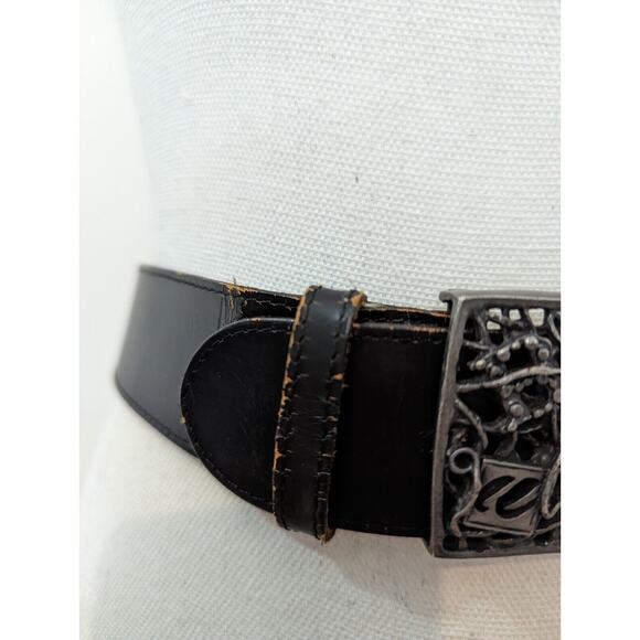 RARE AUTHENTIC VINTAGE CHRISTIAN LACROIX CARVED BUCKLE LEATHER BELT SIZE 75 cm main image 4